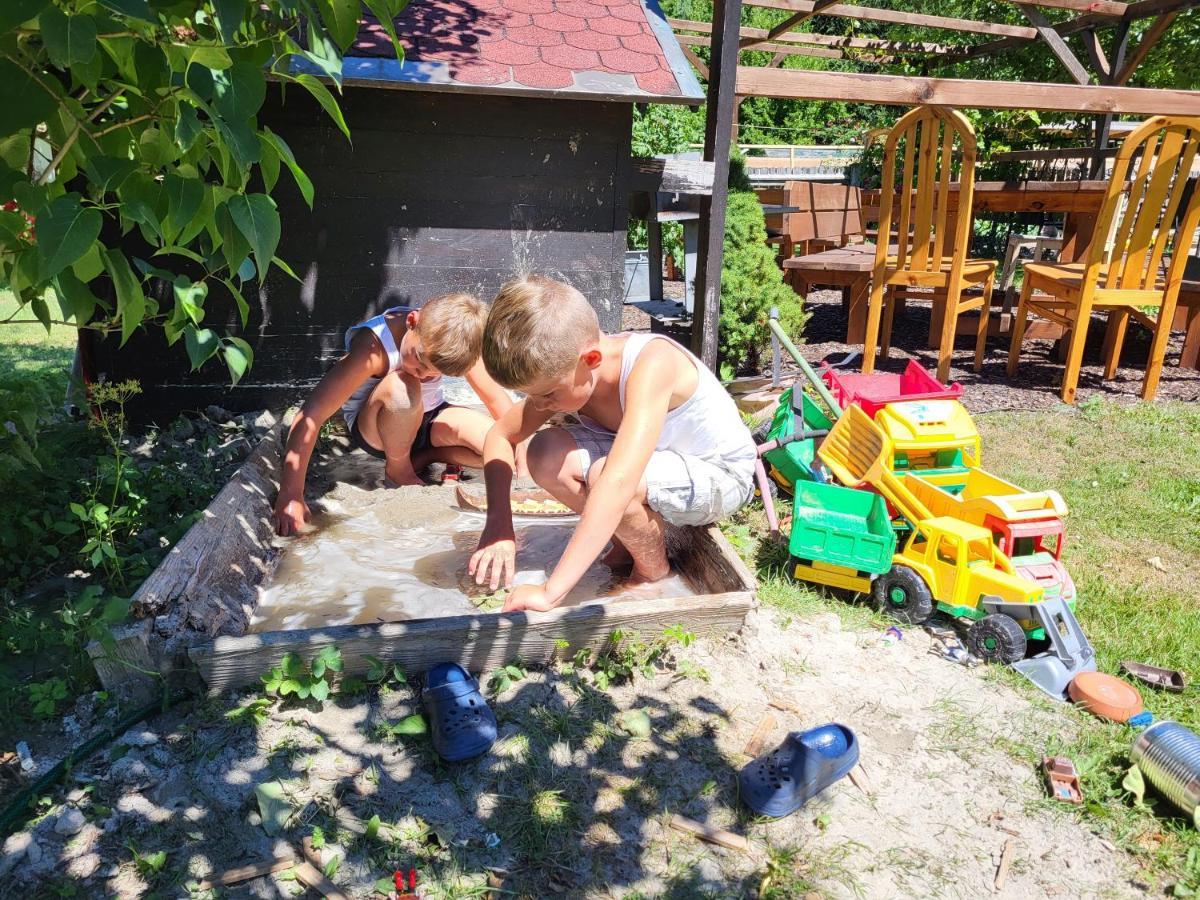 Sachserhof Ferienwohnungen In Sachsenburg Luaran gambar